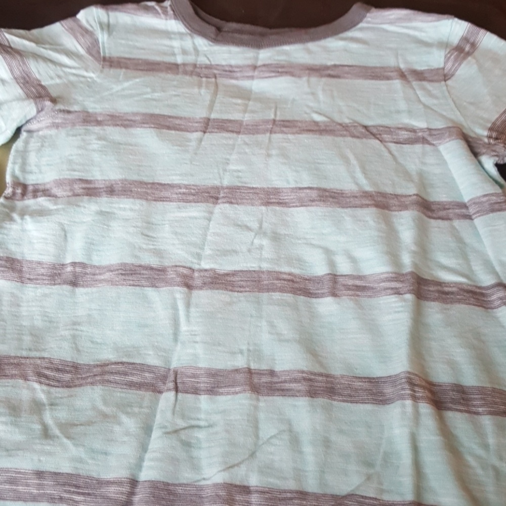 Boy's  t-shirt in a size 6